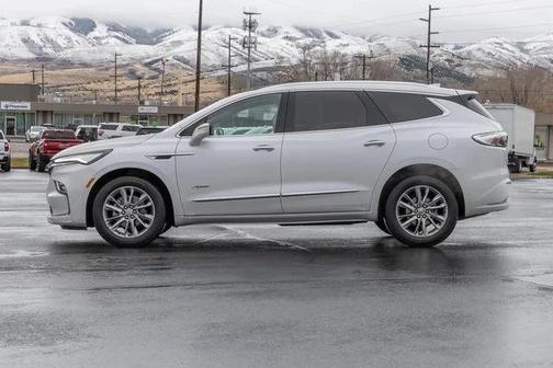 2023 Buick Enclave Avenir AWD