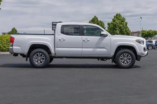 2016 Toyota Tacoma SR5