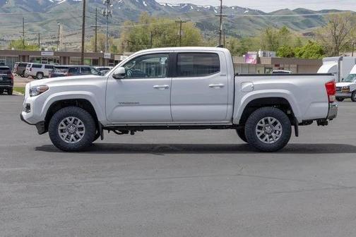 2016 Toyota Tacoma SR5
