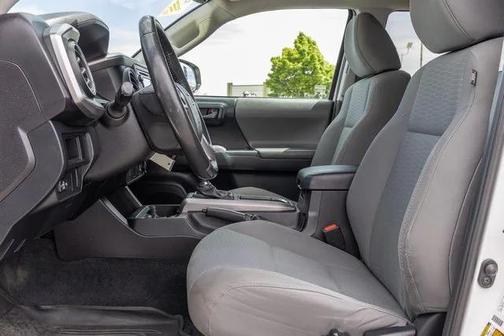 2016 Toyota Tacoma SR5