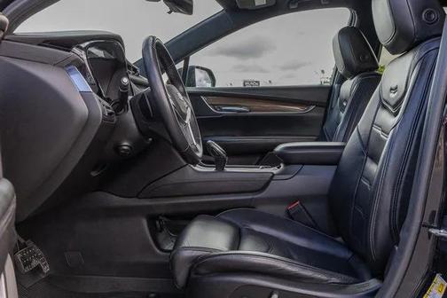 2017 Cadillac XT5 Platinum