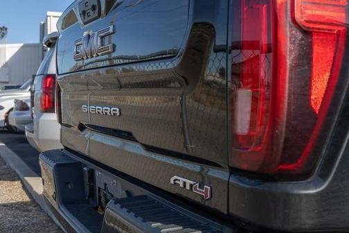 2023 GMC Sierra 2500 AT4