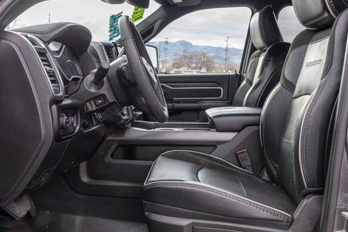 2025 RAM 2500 Laramie Crew Cab 4x4 6'4' Box