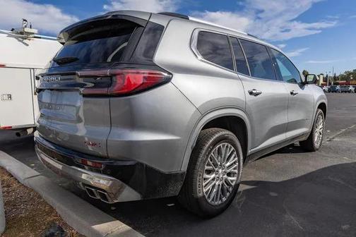 2025 GMC Acadia Denali