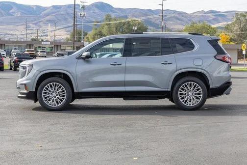 2025 GMC Acadia Denali