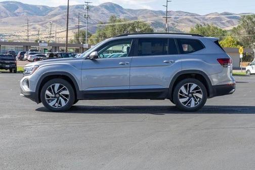 2024 Volkswagen Atlas 2.0T SE w/Technology 4MOTION