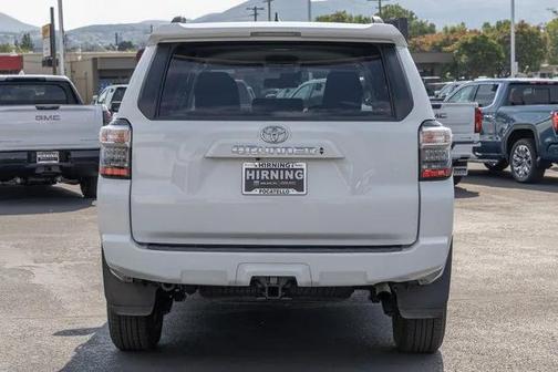 2024 Toyota 4Runner SR5