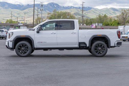 2025 GMC Sierra 2500 AT4