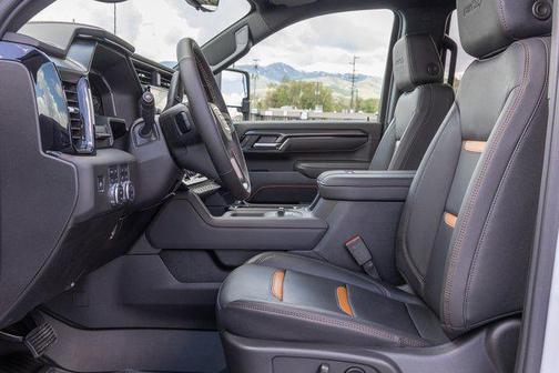 2025 GMC Sierra 2500 AT4