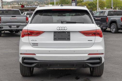 2024 Audi Q3 Premium 45 TFSI S line quattro Tiptronic