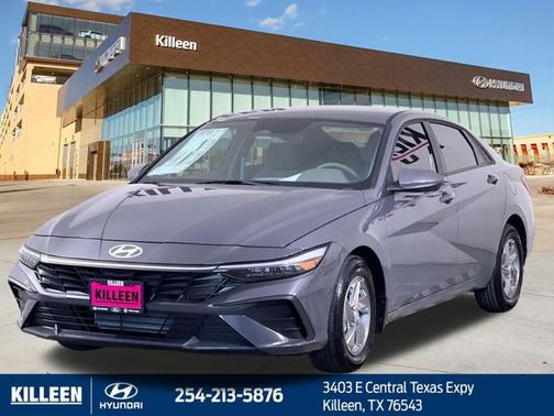 2025 Hyundai ELANTRA SE