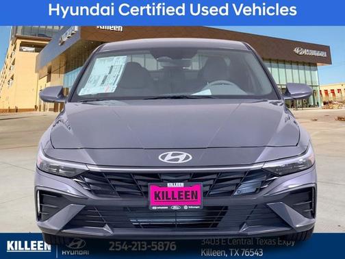 2025 Hyundai ELANTRA SE