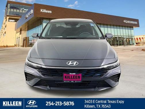 Gray 2025 Hyundai ELANTRA SE