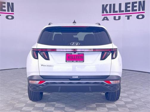 White 2023 Hyundai Tucson SEL