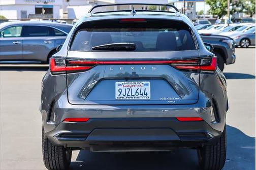 2024 Lexus NX 450h+ Luxury
