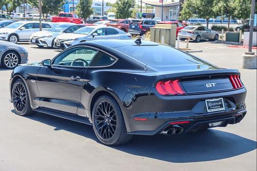 2022 Ford Mustang GT Premium