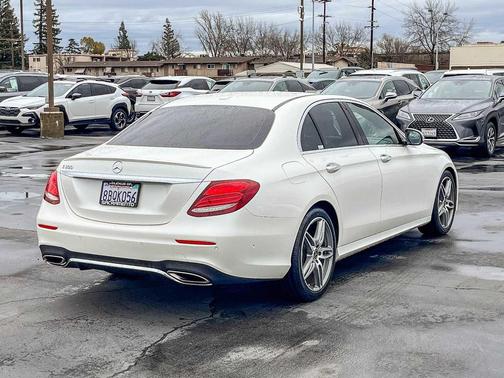 2018 Mercedes-Benz E-Class E 300