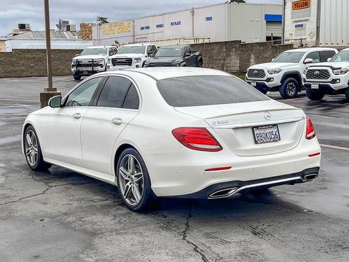 2018 Mercedes-Benz E-Class E 300
