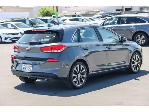 2018 Hyundai Elantra GT Base