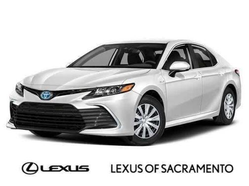 2023 Toyota Camry Hybrid XLE