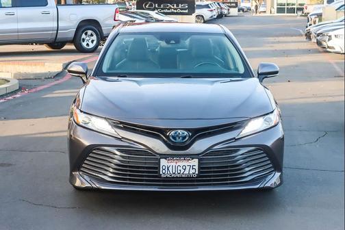 2019 Toyota Camry Hybrid XLE