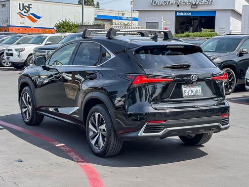 Caviar 2019 Lexus NX 300h Base