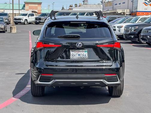 Caviar 2019 Lexus NX 300h Base