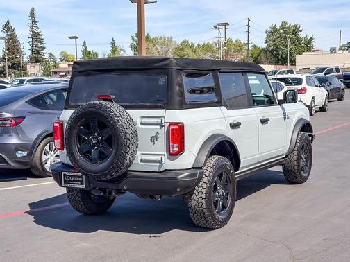 CACTUS GRAY 2021 Ford Bronco Black Diamond
