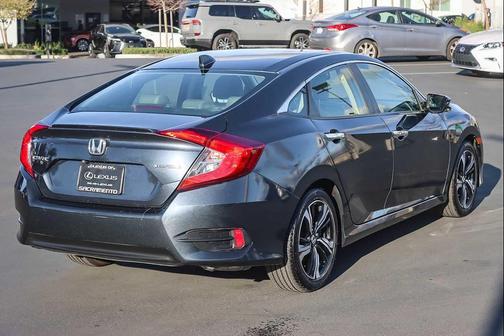 2018 Honda Civic Touring