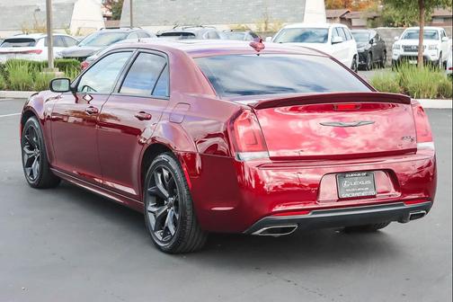 2022 Chrysler 300 S