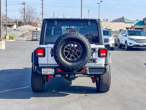 2023 Jeep Wrangler Rubicon