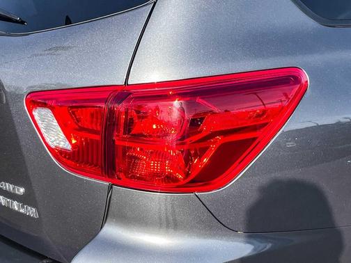 2019 Nissan Pathfinder Platinum