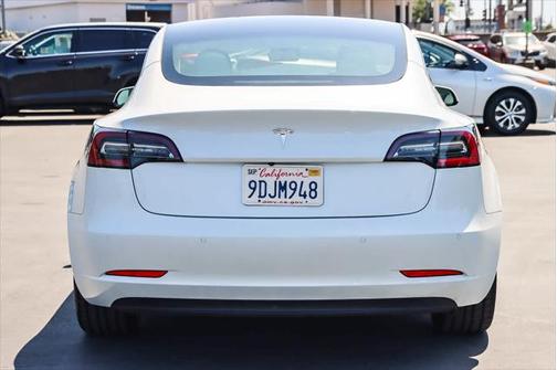 2022 Tesla Model 3 Standard Range