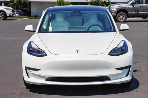 2022 Tesla Model 3 Standard Range