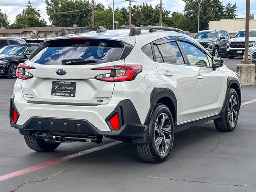 Crystal White Pearl 2024 Subaru Crosstrek Premium