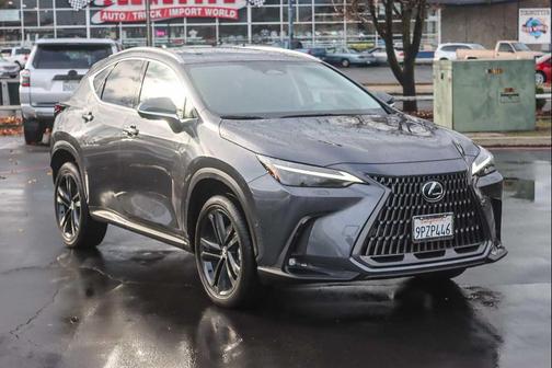 2025 Lexus NX 450h+ Luxury