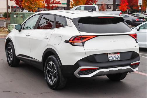 2023 Kia Sportage Hybrid LX