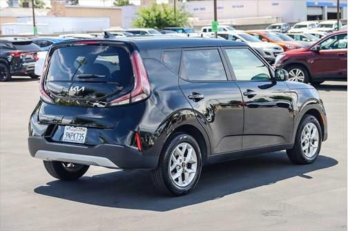 2024 Kia Soul LX