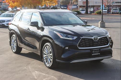 2024 Toyota Highlander Platinum
