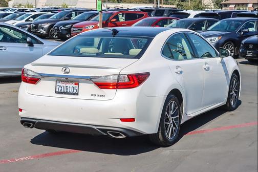 2017 Lexus ES 350 Base