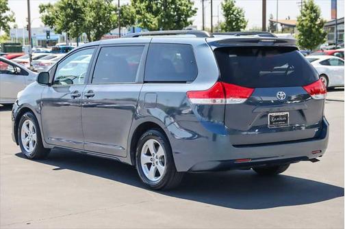 2014 Toyota Sienna LE