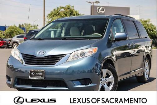 2014 Toyota Sienna LE