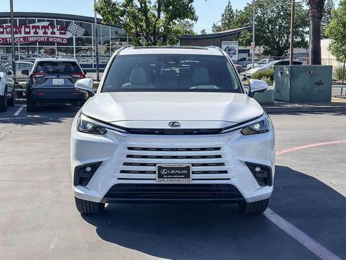 Wind Chill Pearl 2026 Lexus TX 350 Premium