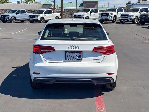 Ibis White 2017 Audi A3 e-tron 1.4T Tech Premium Plus