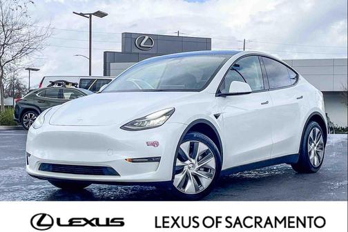 2023 Tesla Model Y Long Range Dual Motor All-Wheel Drive