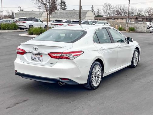 2018 Toyota Camry XLE
