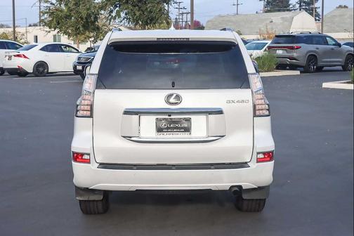 2023 Lexus GX 460 Premium