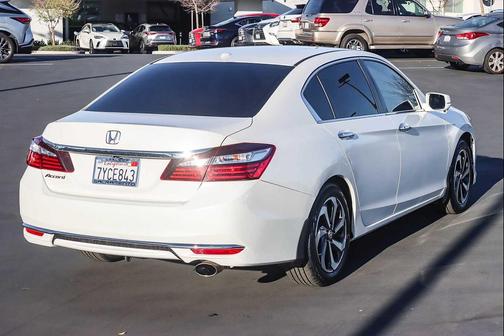 2017 Honda Accord EX w/Honda Sensing