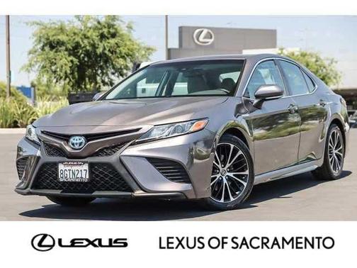 2018 Toyota Camry Hybrid SE
