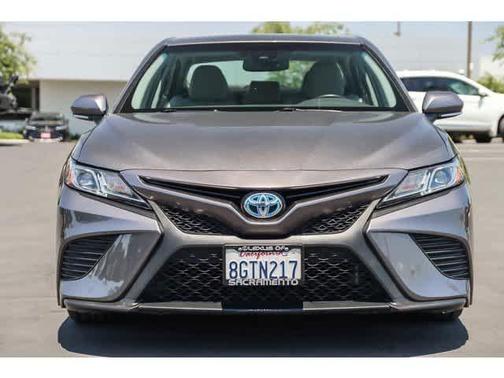 2018 Toyota Camry Hybrid SE